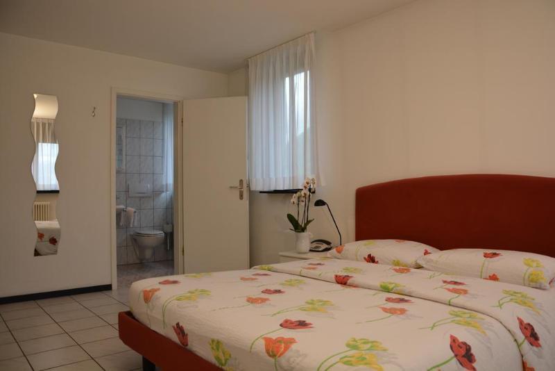 Hotel Nessi Локарно Екстериор снимка