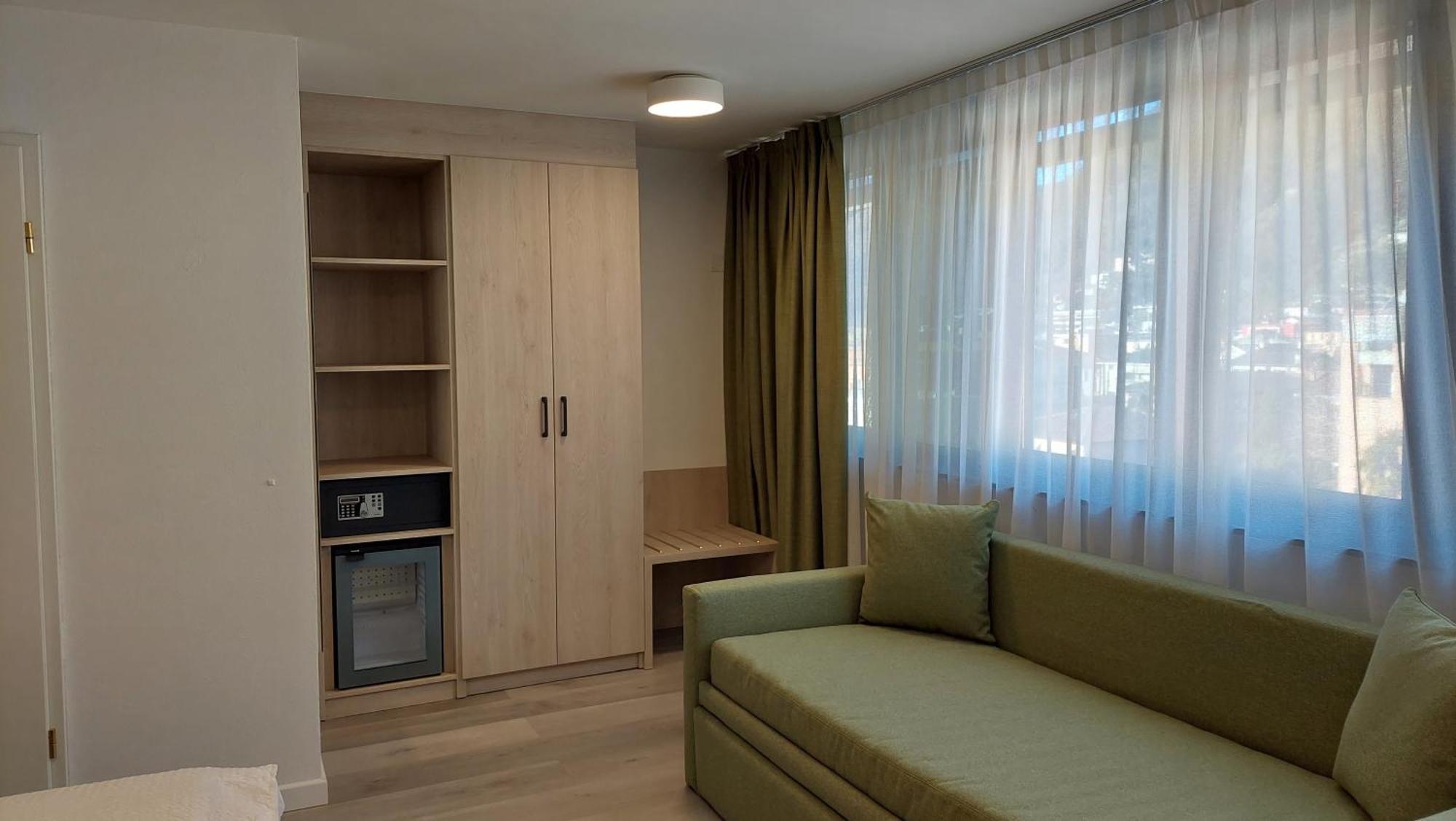 Hotel Nessi Локарно Екстериор снимка