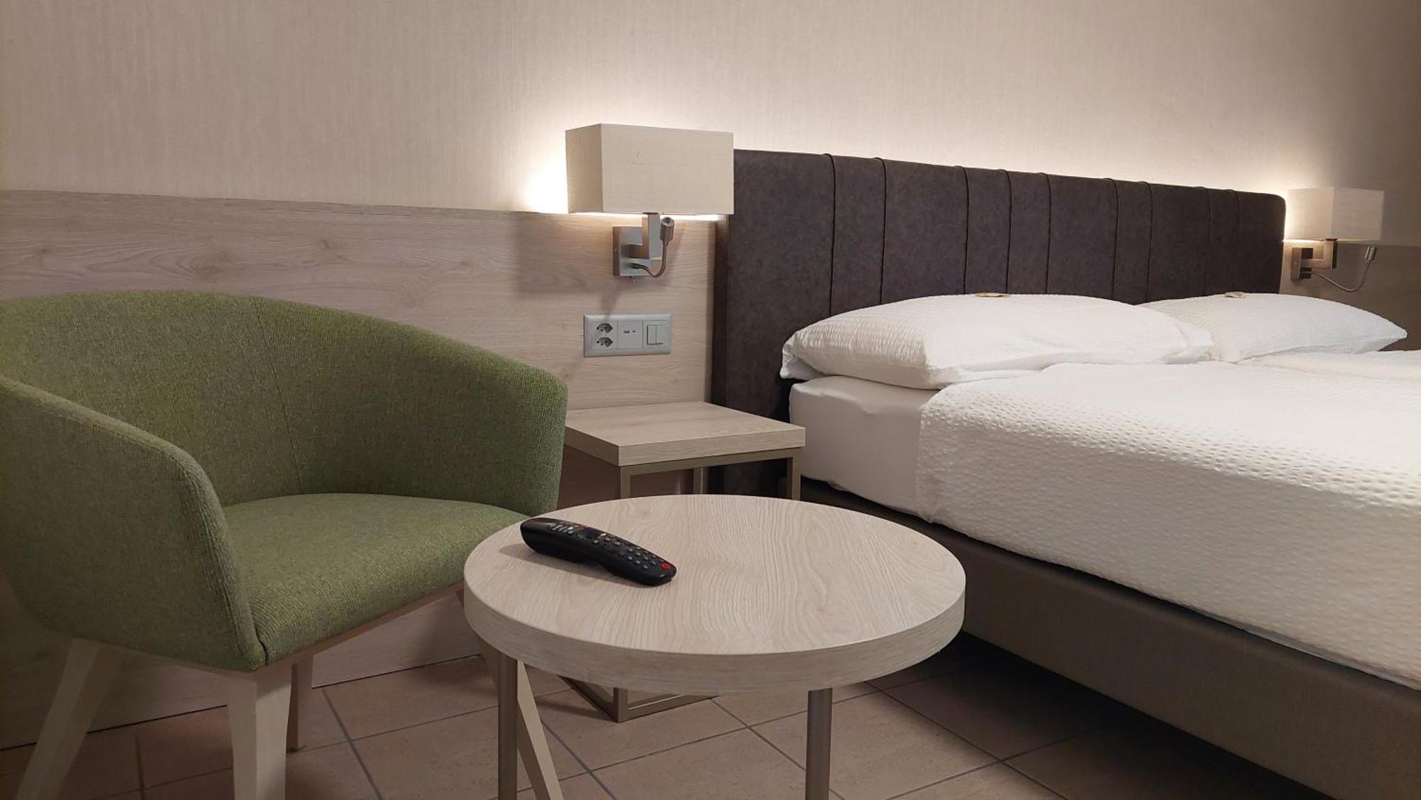 Hotel Nessi Локарно Екстериор снимка
