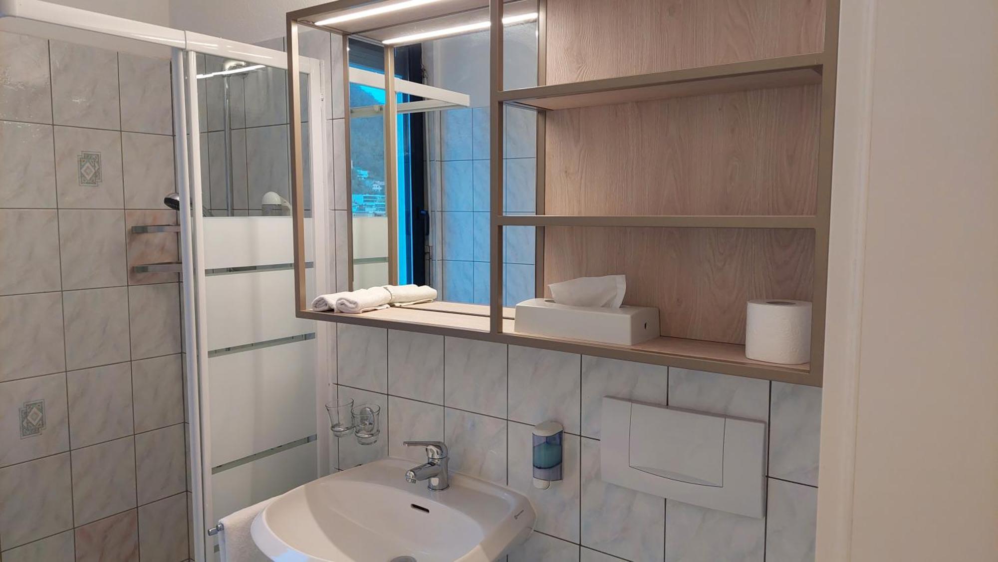 Hotel Nessi Локарно Екстериор снимка